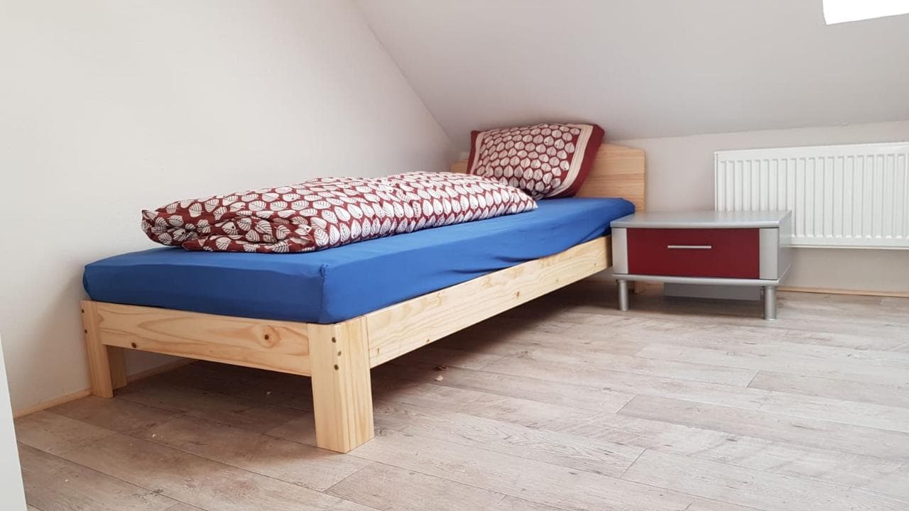 Motel / Schlafplatz / Übernachtungen / Monteurzimmer/ ab 20,-/p.P./Tag*** (Free Wi-Fi, WM, Parkplatz u.v.m.)